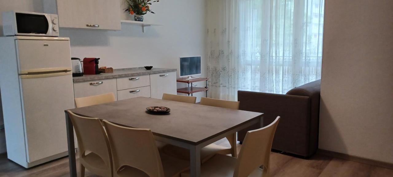 Casa Bivi - Apartments With 1 And 2 Bedrooms - Click Here For More Availabilities ลินญาโน ซับเบียโดโร ภายนอก รูปภาพ