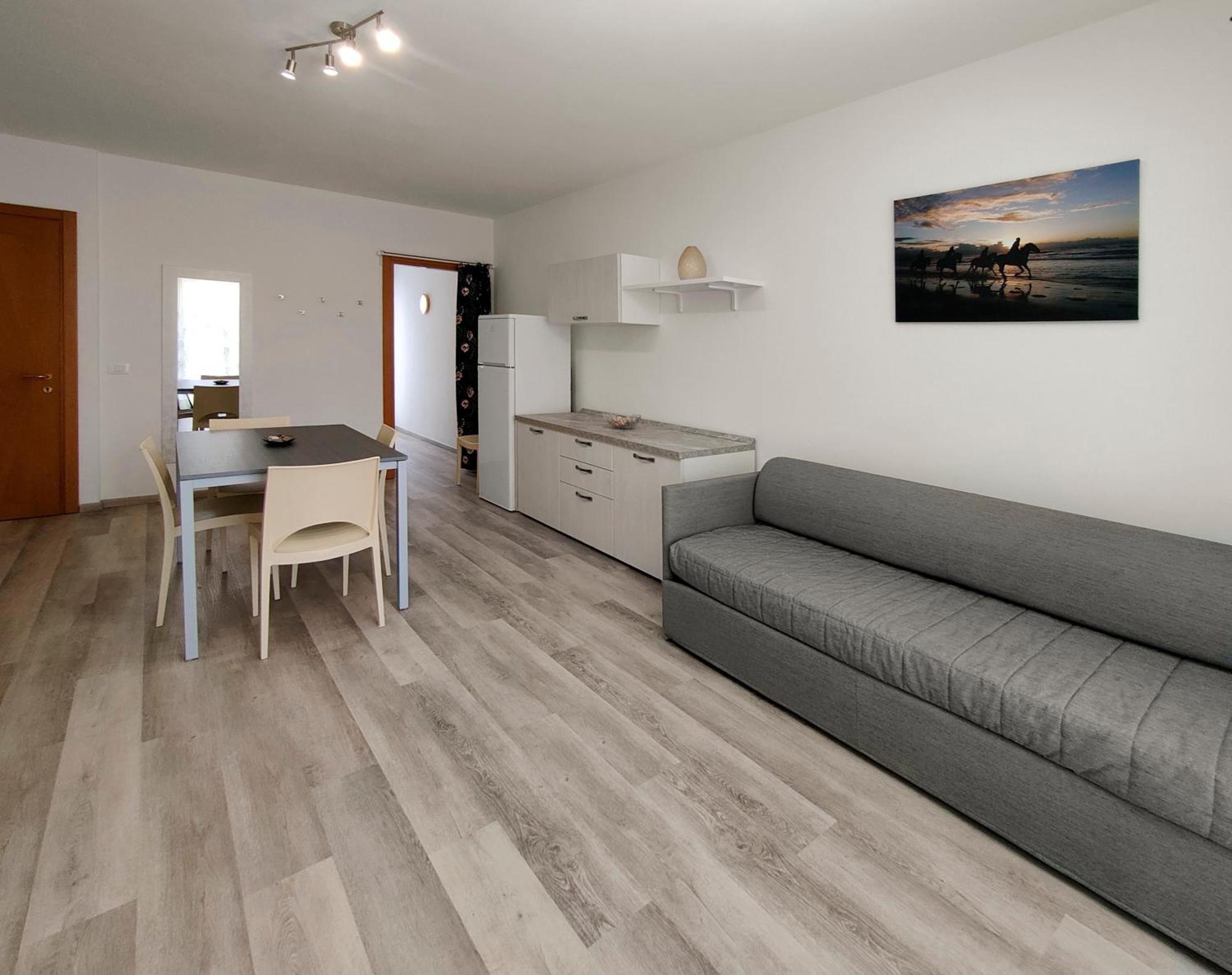 Casa Bivi - Apartments With 1 And 2 Bedrooms - Click Here For More Availabilities ลินญาโน ซับเบียโดโร ภายนอก รูปภาพ