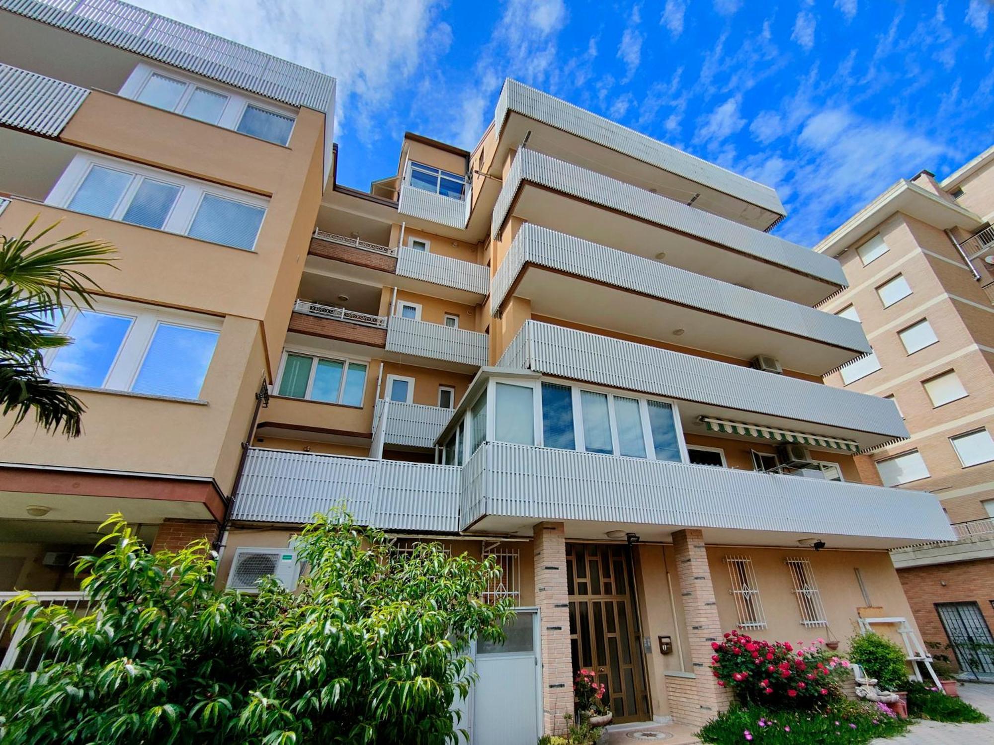 Casa Bivi - Apartments With 1 And 2 Bedrooms - Click Here For More Availabilities ลินญาโน ซับเบียโดโร ภายนอก รูปภาพ